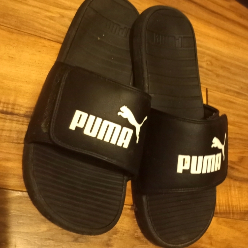 Puma mens flip flops XL 11-13